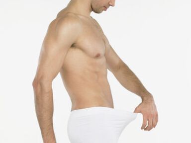 Ein Mann möchte seinen Penis auf eigene Faust vergrößern